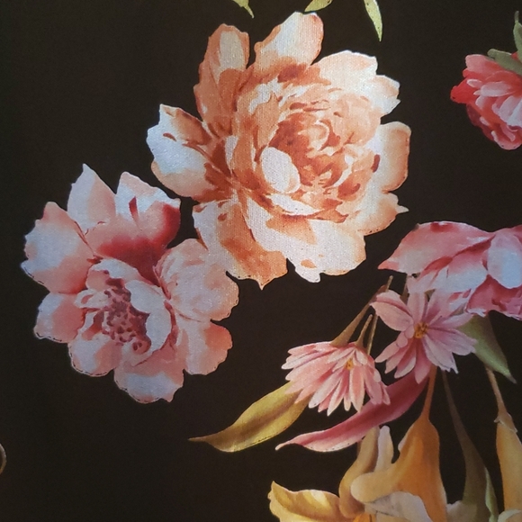 CHARLOTTE RUSSE - Picture 2 of 5